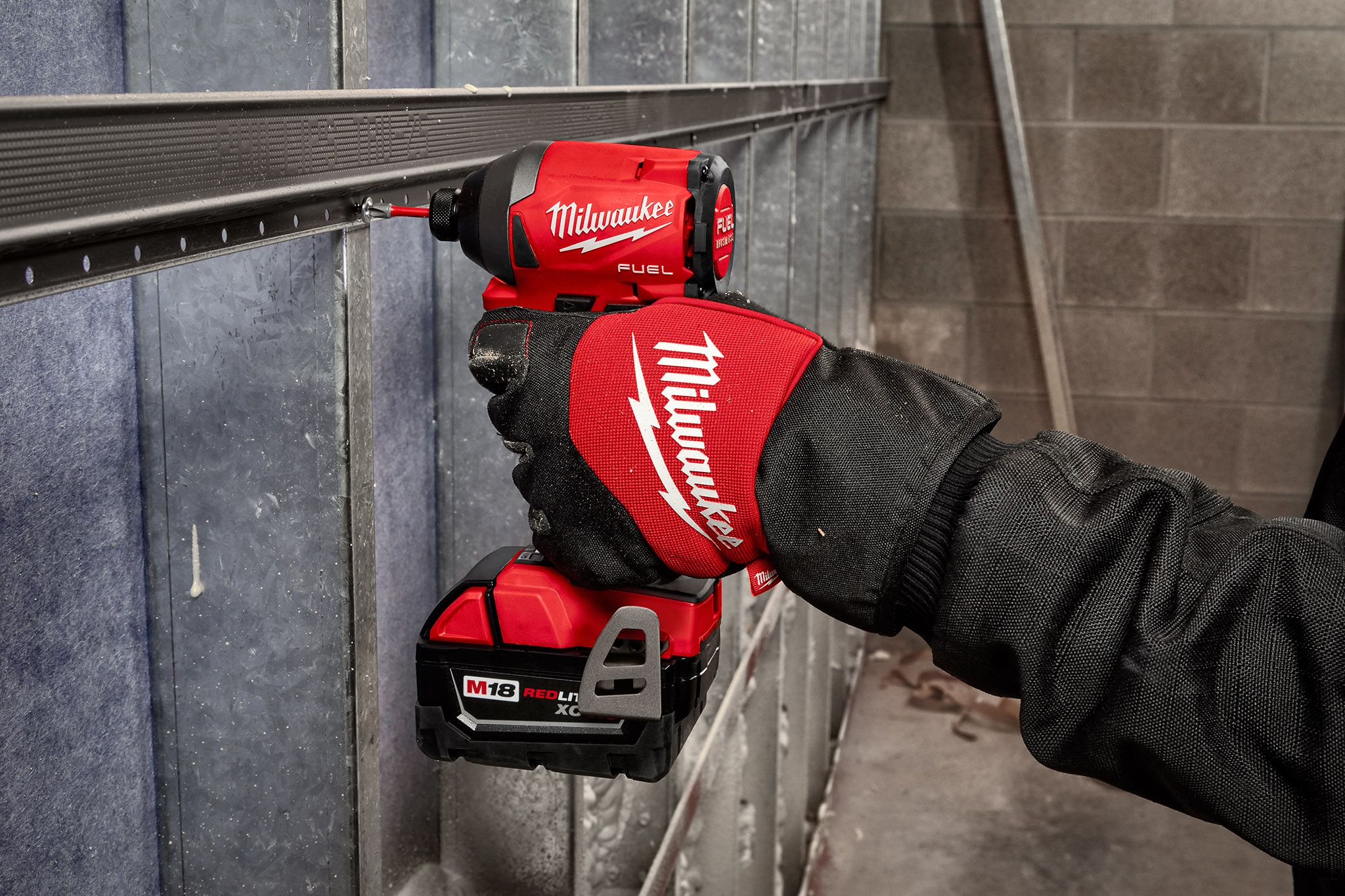 Guantes de Trabajo Alto Rendimiento Talla L 48-73-0032 MILWAUKEE - Imagen 3